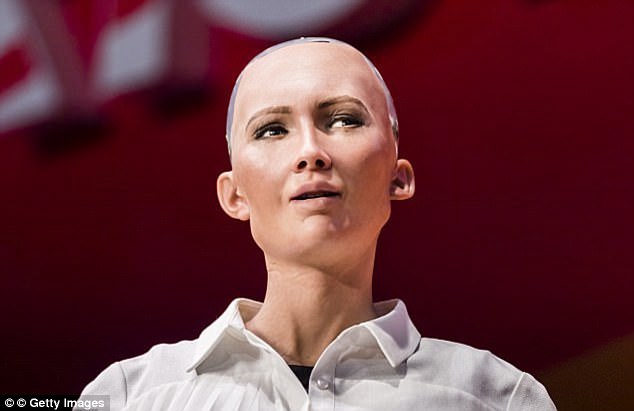 视频|世界首例!机器人索菲娅获沙特公民身份