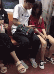 是她，是她，就是她，我们的朋友小娜扎。