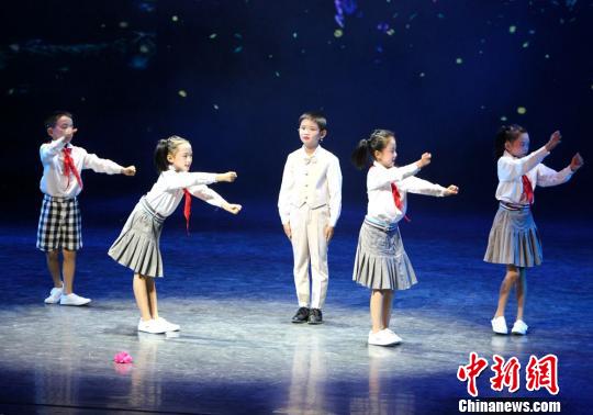 听花开的声音 李少白童诗朗诵会长沙举行|李