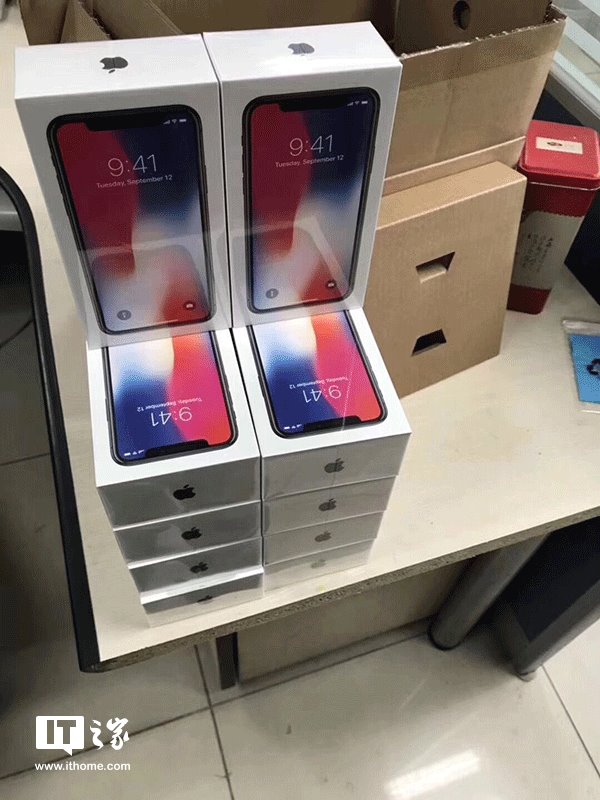 准备收快递吧!苹果iPhone X真机包装现身|苹果