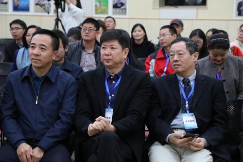 图为与会专家钱学军、李庆海、高钢。主办方供图