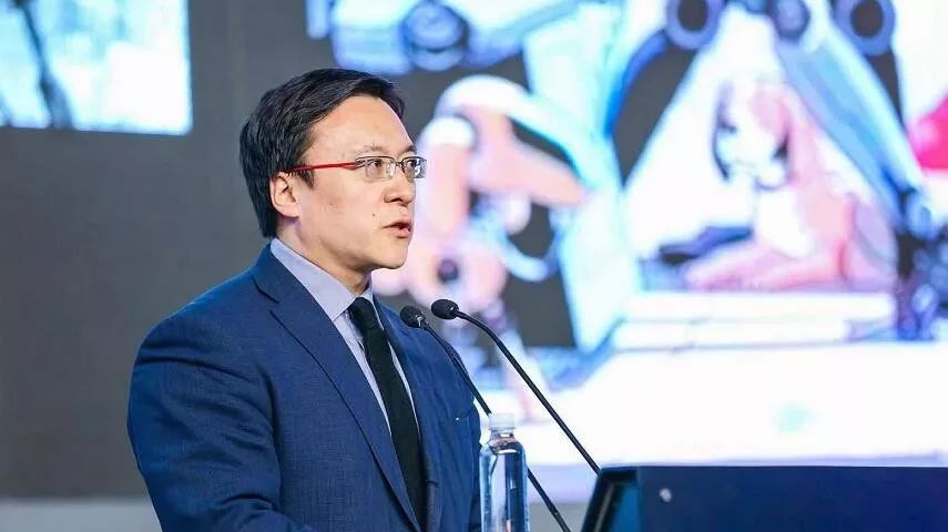 华创证券老总_证券从业资格证