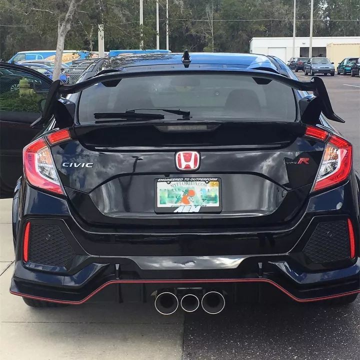 普通版买回来改成低趴还不够,最后再买一台全新思域Type-R!