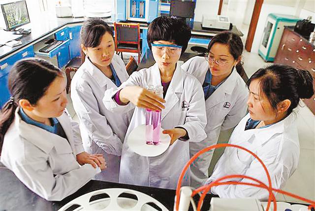 我们要追求至精至善的工匠精神|罗莉|工匠|精神