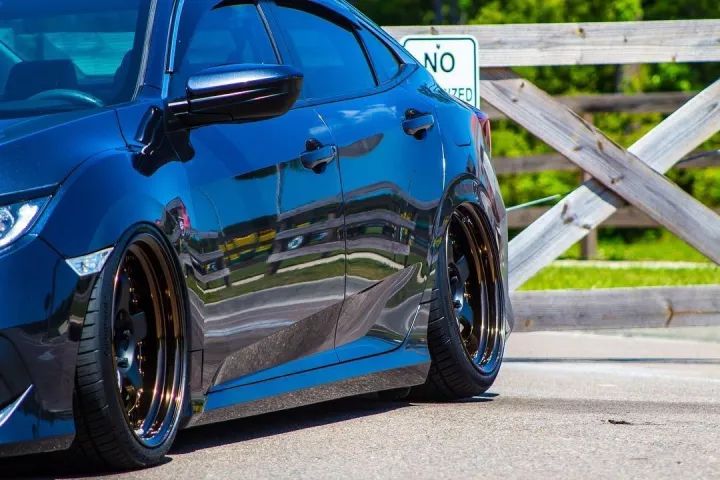 普通版买回来改成低趴还不够,最后再买一台全新思域Type-R!