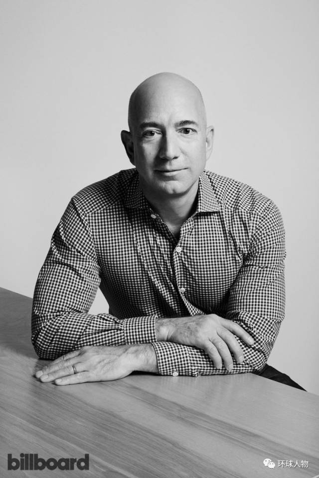 人到中年必油腻?这位大叔被抛弃、被嘲笑、被