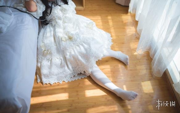 每日福利送不停 把美少女的黑丝白丝美腿一网