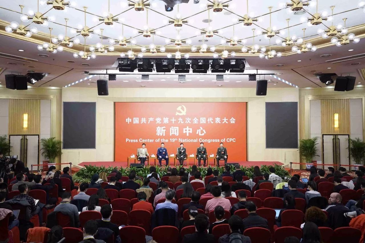 gdp 文化产业_三大产业占gdp比重图(2)