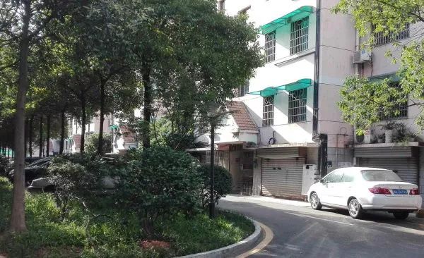 长沙一公务员小区成立业委会遇重重阻力,业主