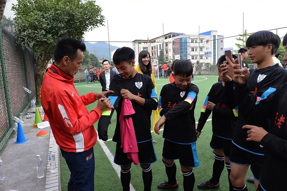 探寻雅安 解读王老吉输血+造血公益模式|王老