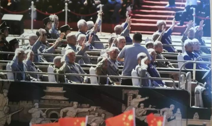 98岁老兵钟飞:我想多一点岁月 看看这个国家