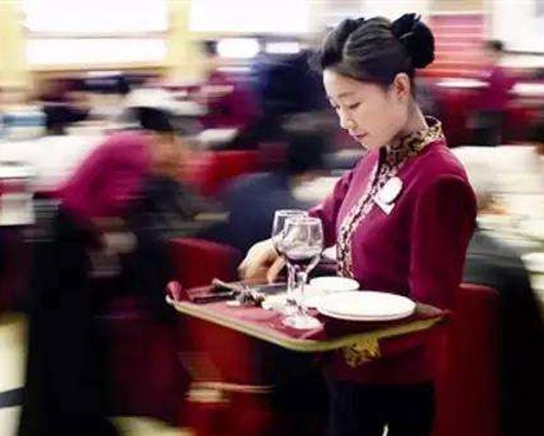 小时工成餐饮主力军!可你知道怎样用才省钱又