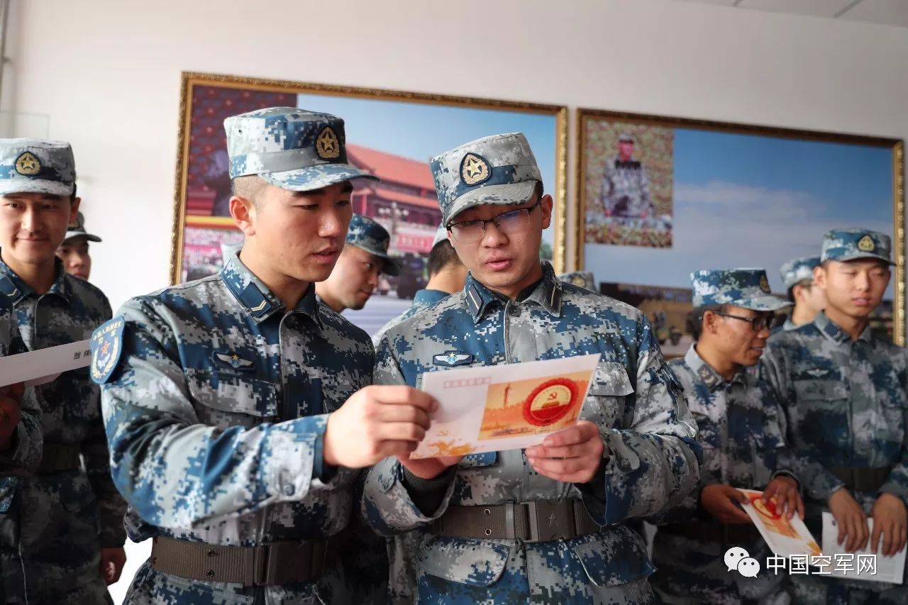 二营长意大利炮表情包_营长收入(3)