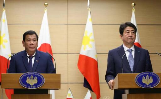 10月30日，杜特尔特与安倍晋三发表联合声明（图片来源：马尼拉公报）
