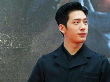 井柏然和刘亦菲要合作民国题材剧 网友:颜值无