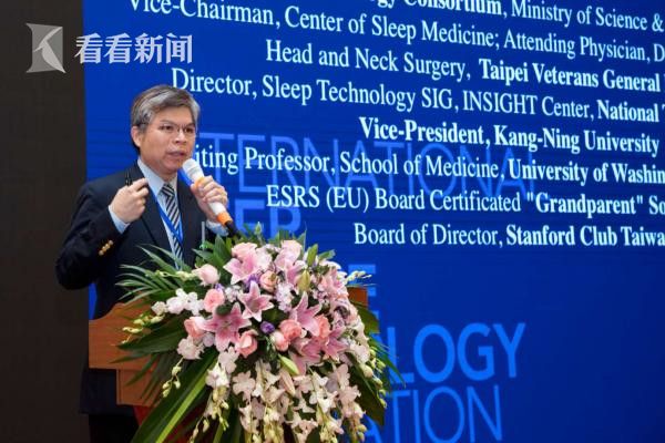 AI人工智能与HI人类智能的深度对话 世界大脑意