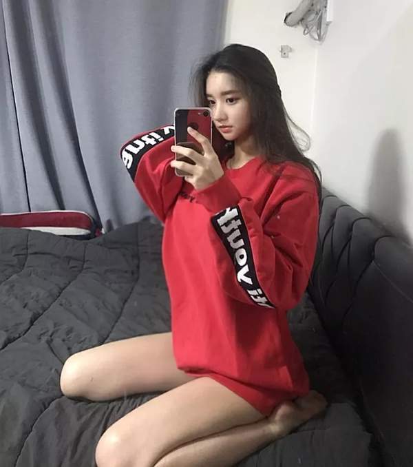 韩国“最强娜美身材”主播新照 长发飘飘美腿勾人(图)