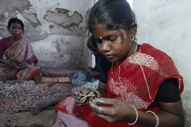 女孩被父50元卖做女佣 数百万印度儿童重复该