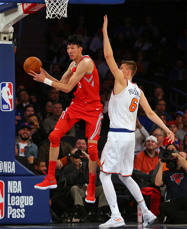 周琦NBA生涯首次得分!靠罚球破荒,4分钟拿3分