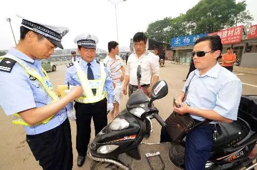 沙最新禁摩令来了,这些地方都不能骑摩托车|