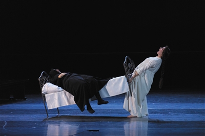 当乌镇沉浸在戏剧节中,像极了阿维尼翁