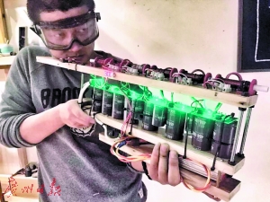 从八足坐骑到气动金刚爪|机械|创客|武器大师