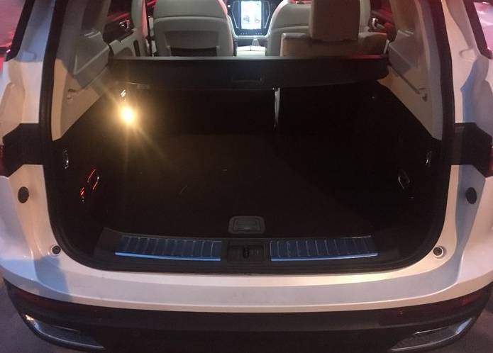 车主说车:开着众泰新车去上班,同事一顿褒奖,都