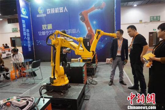 “2017中国机电交易博览会”现场 张煜欢 摄