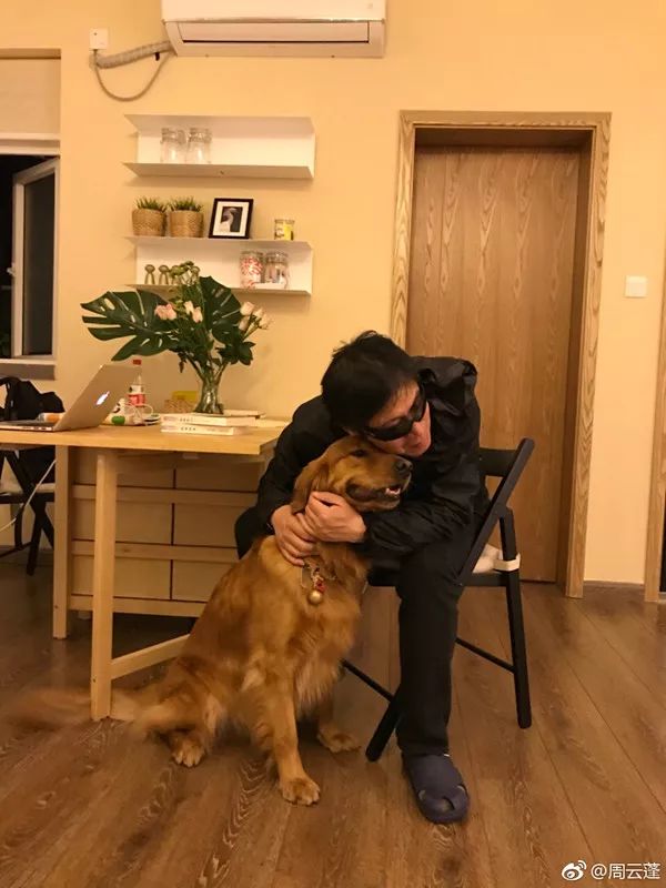 哎~知名民谣歌手来杭州演出,多家酒店皆因同一