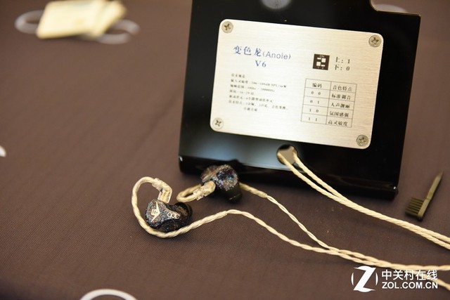 海王星变色龙现身 qdc亮相HiFi耳机展|海王星|