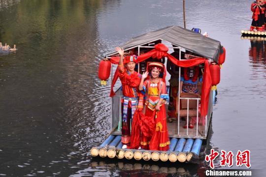 恭城瑶乡再现传统水上瑶族婚嫁习俗673 / 作者:单身汉子 / 帖子ID:238486