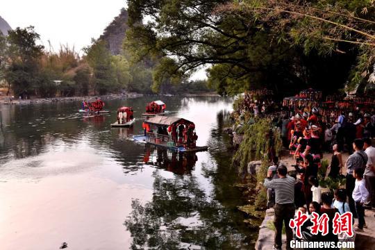 恭城瑶乡再现传统水上瑶族婚嫁习俗742 / 作者:单身汉子 / 帖子ID:238486