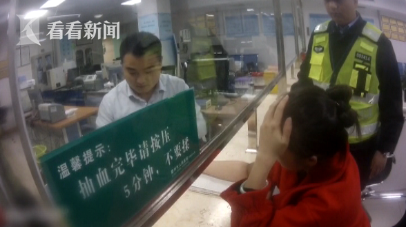 视频|女司机酒驾躲进酒店被抓表演花式吹气