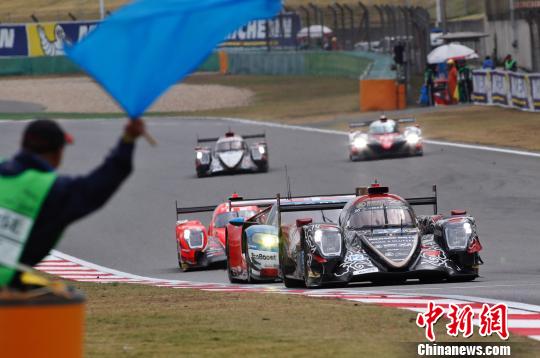 保时捷在上海提前加冕2017WEC年度车手和车