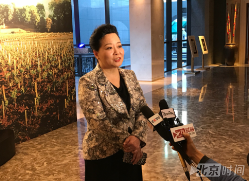 慈善家募捐615万元 只为让贫困儿童有学上能看