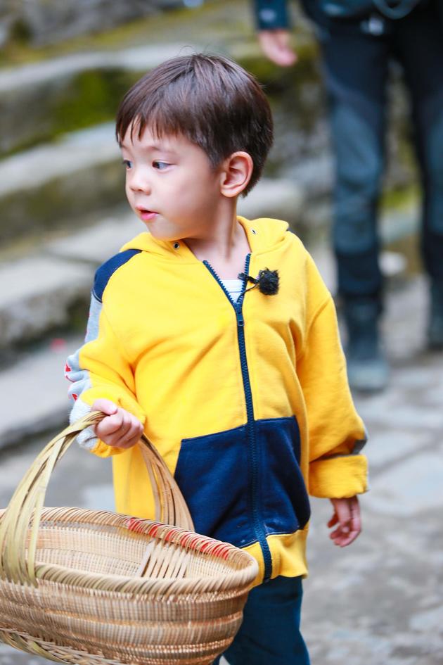 杜江谈霍思燕叫小泡芙"儿媳妇 期待陈小春带嗯哼