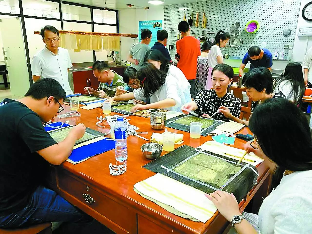 你在故宫修文物，我在深圳修古籍