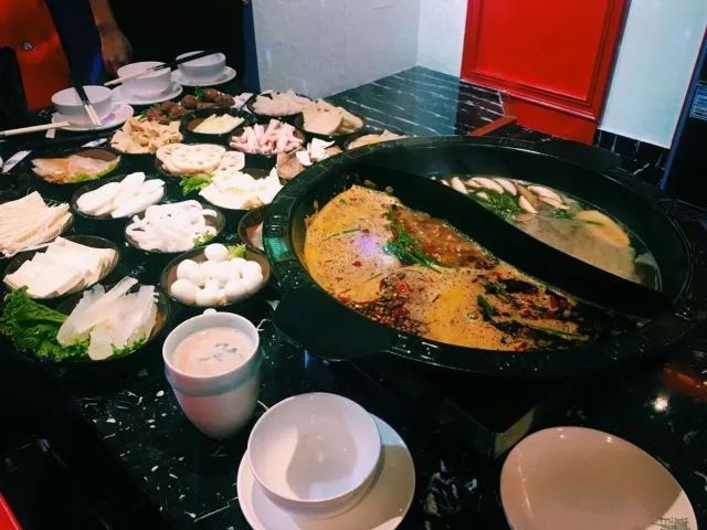 兰州小馆丨这家KTV火锅好吃也就罢了,川菜还