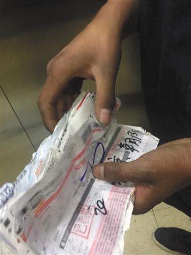 今年双11快递员日均派单增近百 最忙时3分钟一单