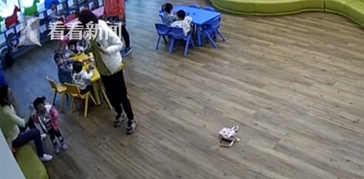视频|职工亲子园虐童事件调查:全日托亲子工