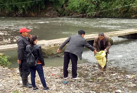 合川三汇镇:人大代表视察河长制落实情况|合川