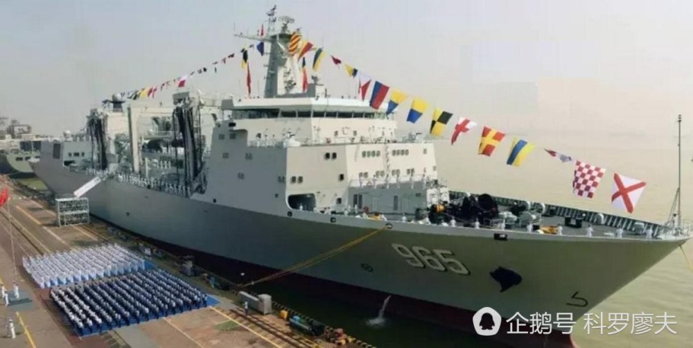 901型补给舰的到来可谓是补齐了中国航母编队的“最后一块短板”。