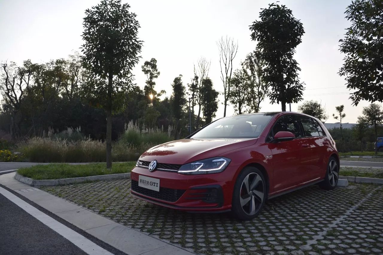 体验2018款高尔夫GTI:就算开去买菜又有何不可