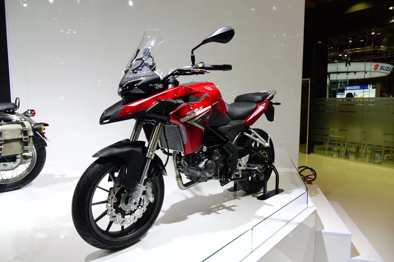 【米兰展】贝纳利TRK 251、幼狮250、752S、