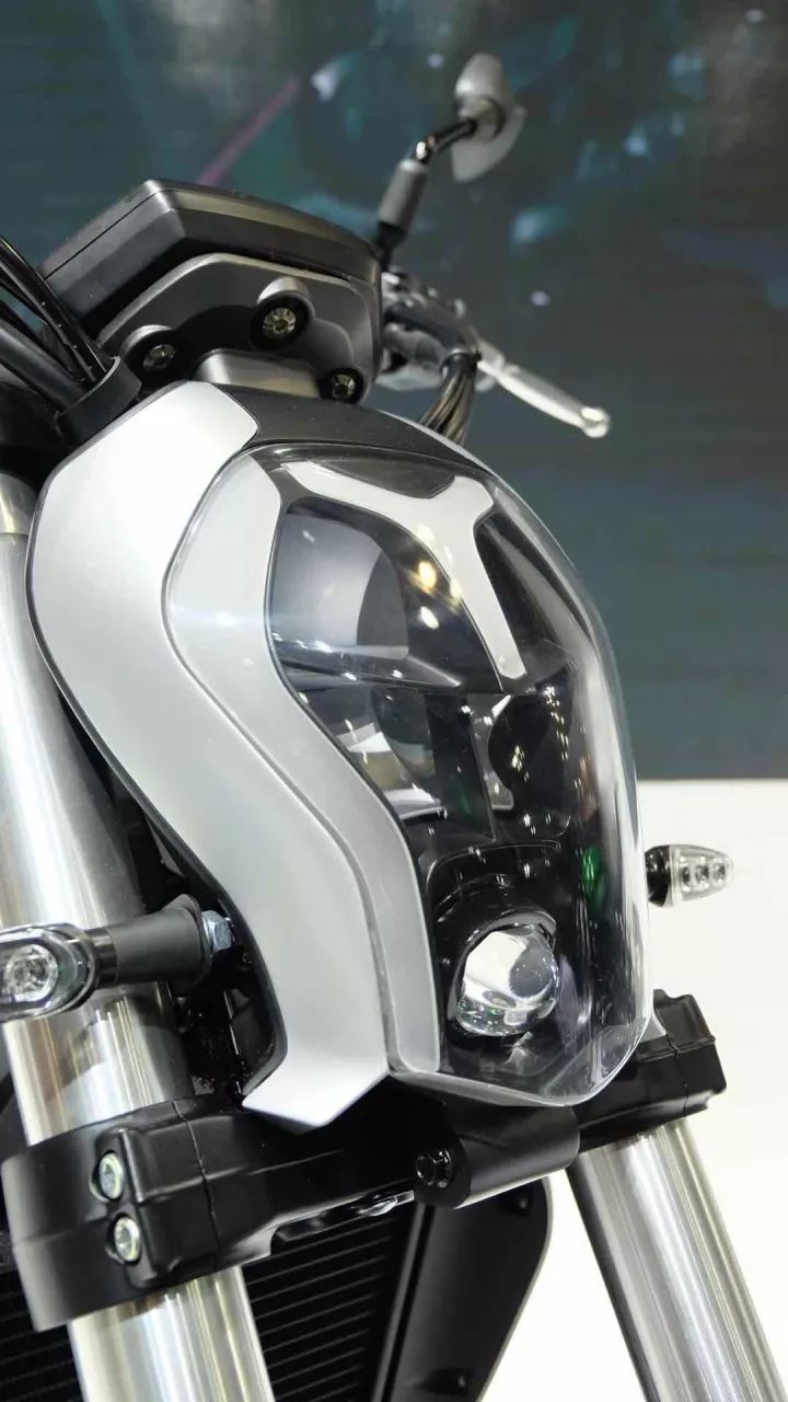 【米兰展】贝纳利TRK 251、幼狮250、752S、