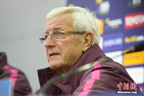 资料图:里皮将率领国足与世界强队交锋 国足最强阵出战中国杯 有望交手苏牙、贝尔等巨星