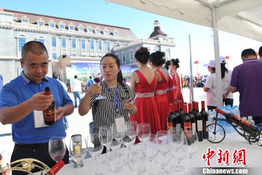 海关总署:经香港葡萄酒通关征税便利措施扩围