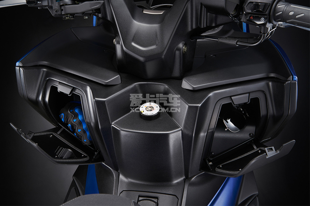 加入Noodoe 新款光阳赛艇S400米兰亮相