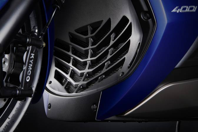 全新光阳赛艇400中型踏板米兰发布,有望引进国