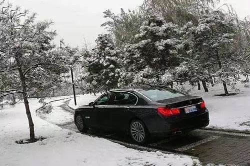 应急发声:无限风光在险峰…冬季自驾游突遇紧